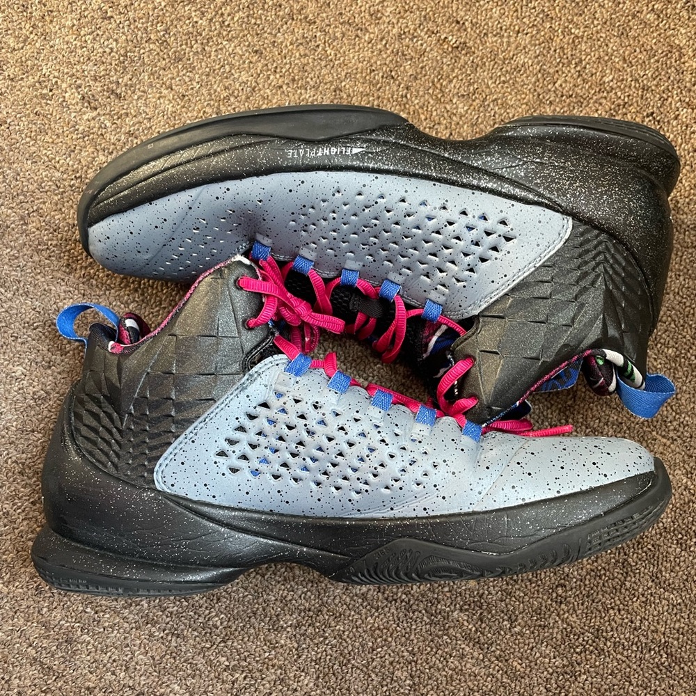 Nike Jordan Melo M11 Basketball Shoes